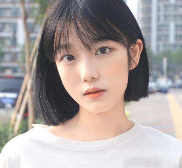 短发如何吹蓬松小窍门