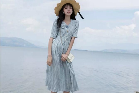 夏天女生适合穿什么颜色衣服？